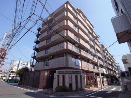 ライオンズマンション上中里の外観