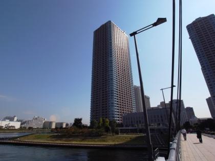 センチュリーパークタワーの外観