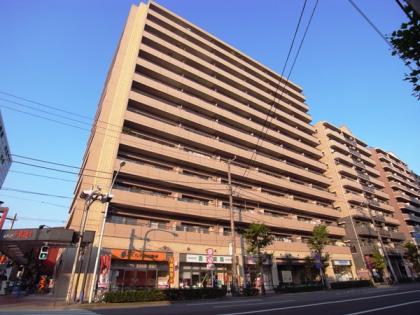 ランドール浅草の外観