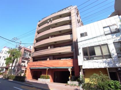 ワコーレロイヤル根岸の外観