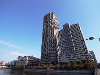 晴海アイランドトリトンスクエアビュータワーの外観