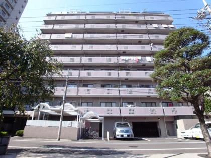 入谷サンハイツの外観