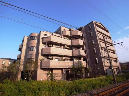 ライオンズガーデン高砂の外観