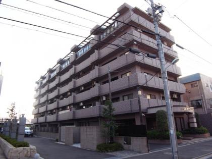 ライオンズシティ高砂の外観