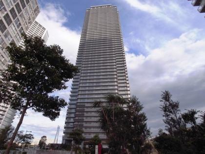 Wコンフォートタワーズの外観