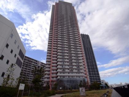 キャナルファーストタワーの外観