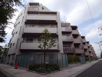 クレッセント千歳船橋の外観