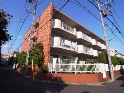 シャルム成城の外観