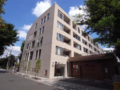 ブリリア目黒東山の外観