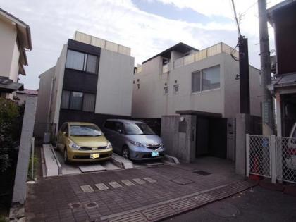 テラティ成城の外観