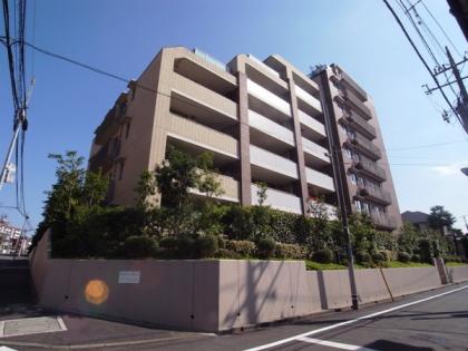 パークハウス用賀三丁目グレーヌの外観