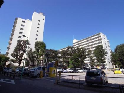 パシフィック馬事公苑前の外観