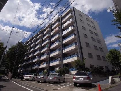 上目黒フラワーマンションの外観