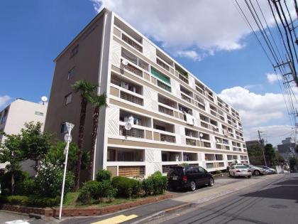 中銀東山マンシオンの外観