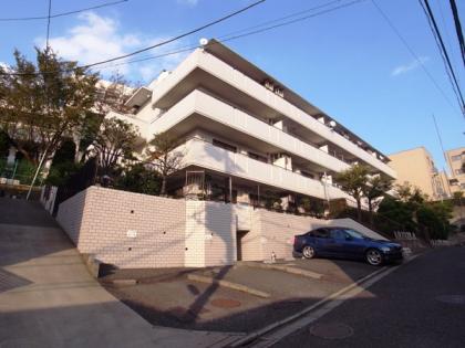 キャッスルマンション成城学園の外観