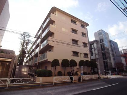 用賀マンションの外観