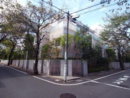 ロイヤルシーズン成城の外観