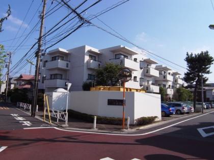 ファミール千歳烏山の外観