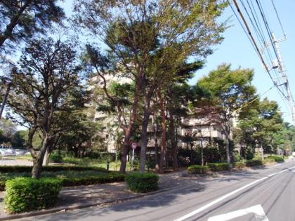 芦花公園プレスティージュの外観