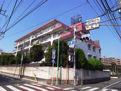 ユニハイム芦花公園の外観