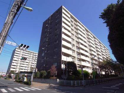 馬事公苑前ハイムの外観