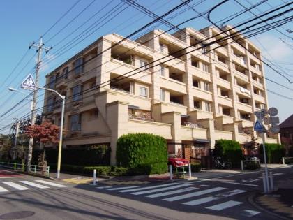 グランシティユーロコート成増の外観