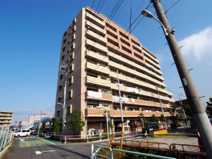 クレストフォルム西高島平の外観