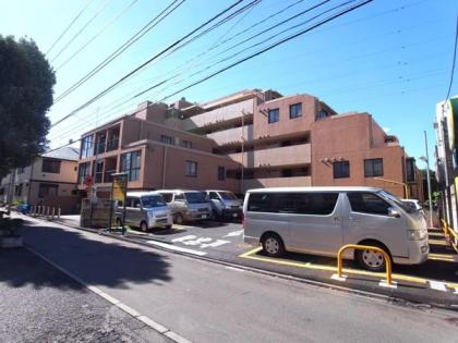 アピカ成城5　アピカ成城サンクの外観