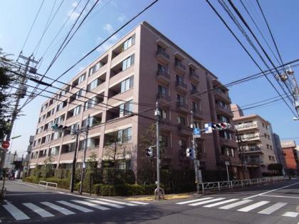 アリュール用賀の外観