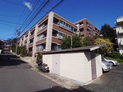 グランスイート岡本の外観