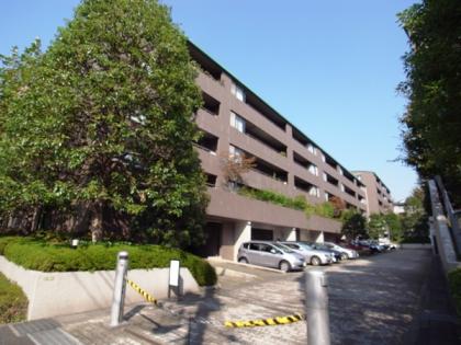 クレサ用賀の外観