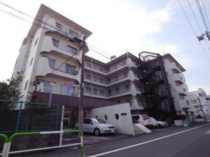 ディックピア用賀の外観