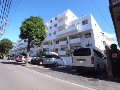 成城アンバサダーの外観