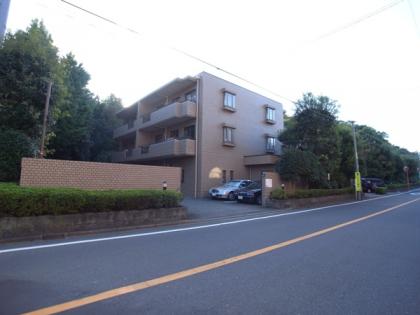 岡本パークハウスの外観