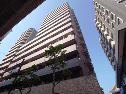 カテリーナ池袋西プラザタワーの外観