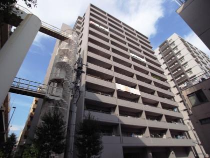 コスモ板橋区役所前の外観