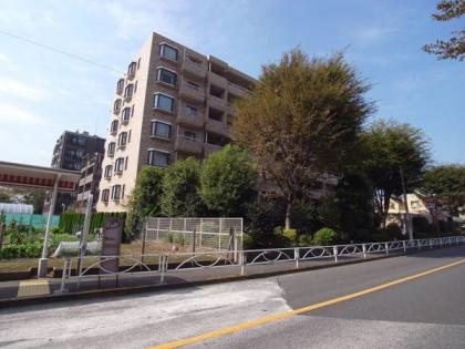 パークハイム用賀南の外観