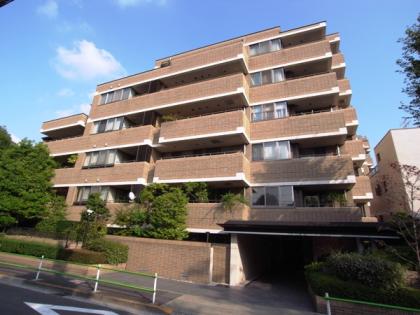 クリスタルコート鳥居坂の外観