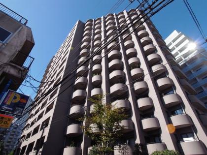 バームステージ三田の外観