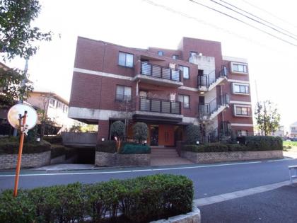 ホームズ岡本公園の外観