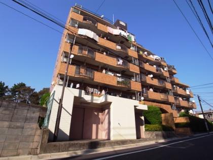 ライオンズマンション馬事公苑の外観