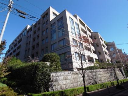 麻布霞町パークマンションの外観