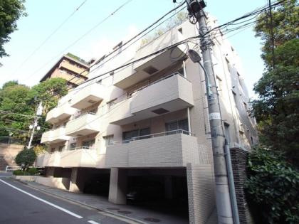 六本木サンハイツの外観