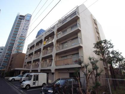 六本木スカイハイツの外観