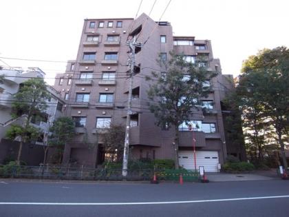 グランフォルム下馬の外観