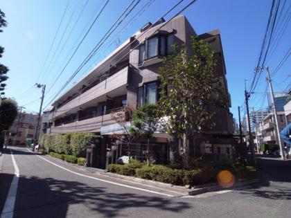 コスモ三軒茶屋の外観