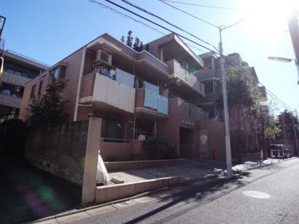 ダイアパレスグランデージ三軒茶屋の外観