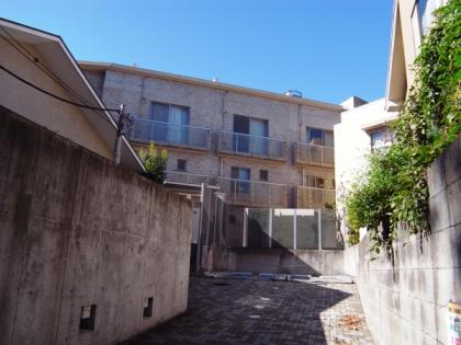 ベルヴィータ学芸大学の外観