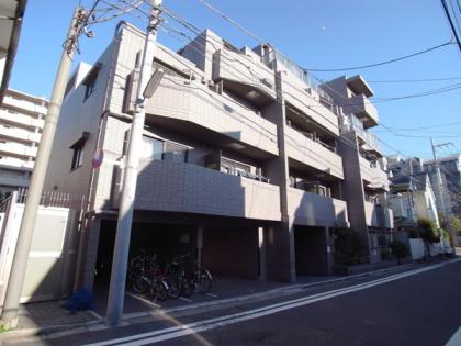 ルーブル祐天寺の外観