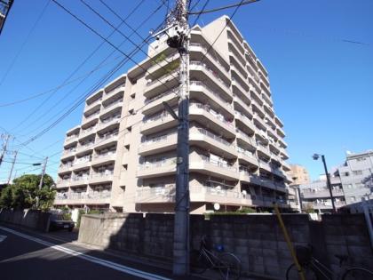 下馬ハイライズの外観